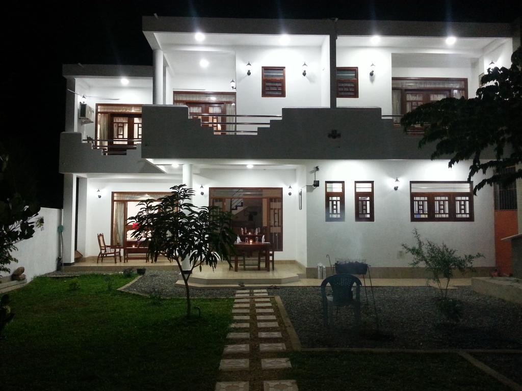 Villa River View Aluthgama Exterior foto